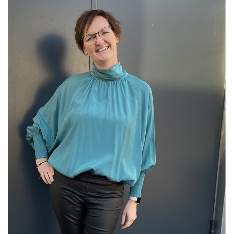 Bluse   Anna  Turkisgrøn Høj Hals Costamani